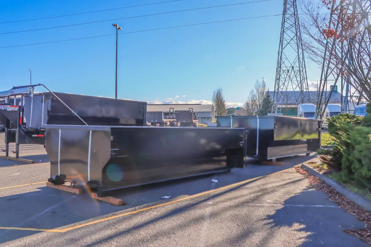 Professional dumpster rental and junk removal service in Desert Palms